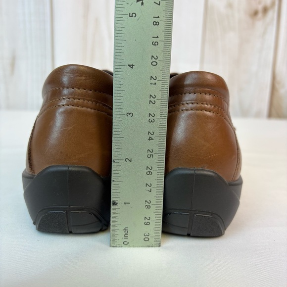 Ecco Light Leather Loafers Low Heel Comfort Derby Shoes Brown Sz US 8-8.5 EU 39 - Picture 15 of 15